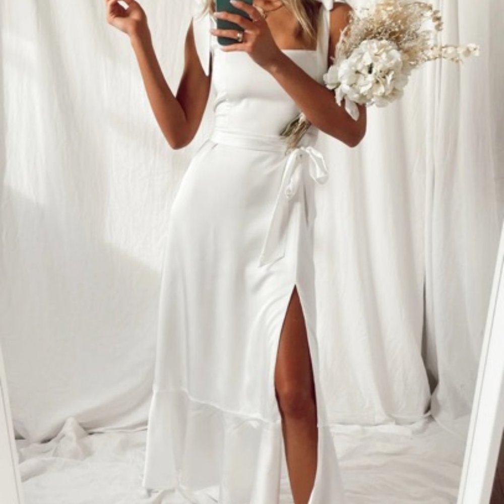 Show Me Your Mumu Garden Midi Dress in White Medium